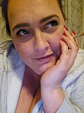 Snapshot of Blondibaby chatting on April 30, 2026, 9:19 pm Blondibaby online show from April 30, 2026, 9:19 pm