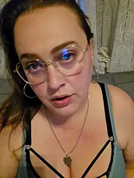 Snapshot of Blondibaby chatting on May 22, 2026, 8:14 pm Blondibaby online show from May 22, 2026, 8:14 pm