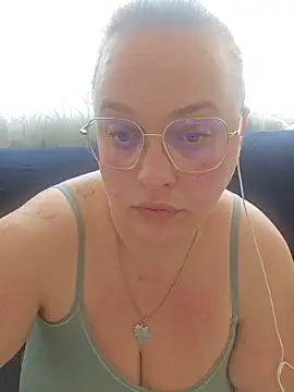 Snapshot of Blondibaby chatting on May 24, 2026, 8:30 am Blondibaby online show from May 24, 2026, 8:30 am