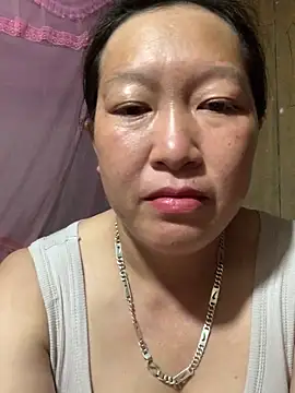 Snapshot of candy-beo chatting on April 18, 2026, 7:58 pm candy-beo online show from April 18, 2026, 7:58 pm