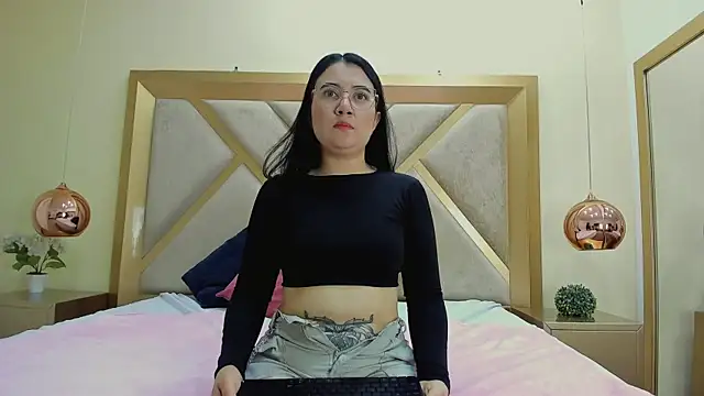 Snapshot of ChloeAshdord chatting on April 8, 2026, 1:11 pm ChloeAshdord online show from April 8, 2026, 1:11 pm