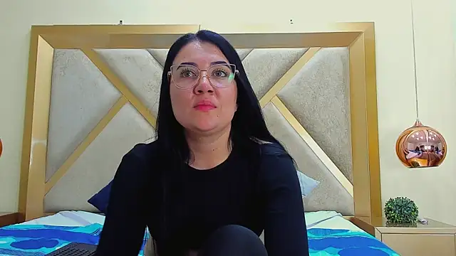 Snapshot of ChloeAshdord chatting on April 11, 2026, 7:45 am ChloeAshdord online show from April 11, 2026, 7:45 am