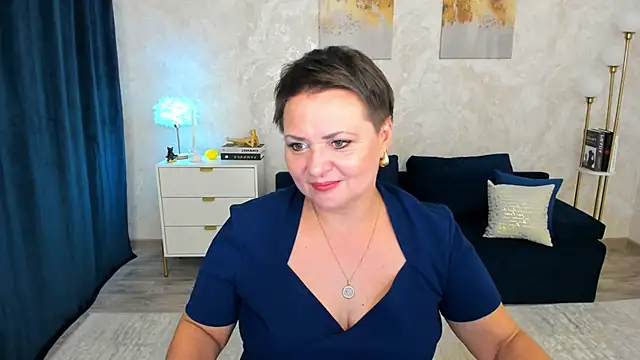 AnnaCorlane online show from May 18, 2026, 3:46 am