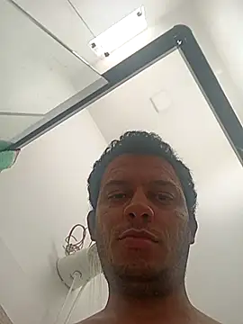 Snapshot of alberto_marques chatting on May 1, 2026, 7:07 pm alberto marques online show from May 1, 2026, 7:07 pm
