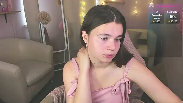Snapshot of Kacey_Love chatting on June 28, 2026, 1:28 pm Kacey Love online show from June 28, 2026, 1:28 pm