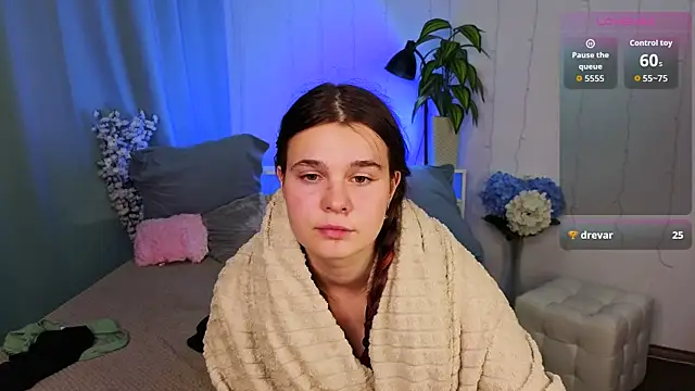 Snapshot of Kacey_Love chatting on July 2, 2026, 5:30 pm Kacey Love online show from July 2, 2026, 5:30 pm