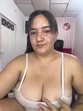 Fresita-12 online show from April 15, 2026, 2:18 am