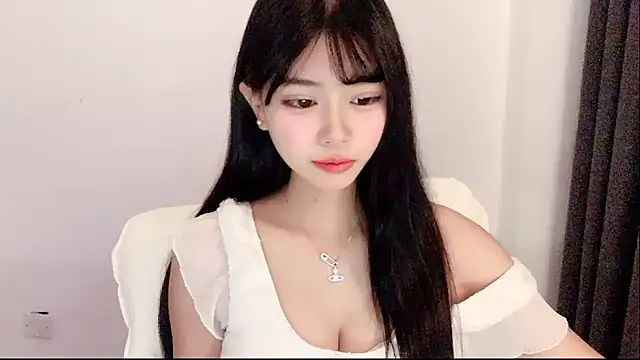 Snapshot of Kitteovo chatting on July 1, 2026, 11:56 am Kitteovo online show from July 1, 2026, 11:56 am