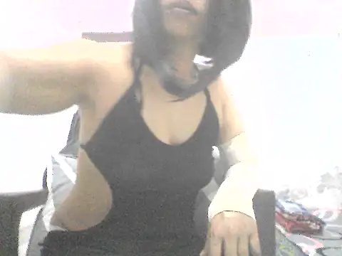 hotty-krtika online show from April 25, 2026, 6:27 am