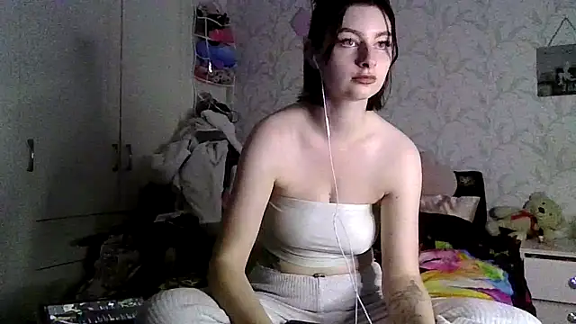 Snapshot of Chelssweetx chatting on May 23, 2026, 8:24 pm Chelssweetx online show from May 23, 2026, 8:24 pm