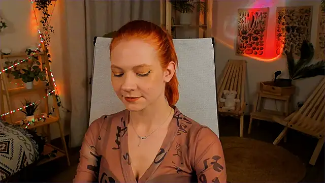 Snapshot of LisaAris chatting on April 24, 2026, 6:21 pm LisaAris online show from April 24, 2026, 6:21 pm