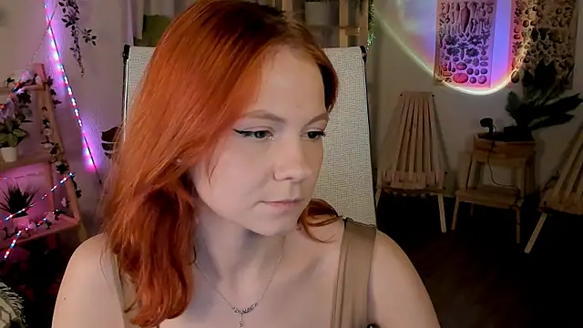 Snapshot of LisaAris chatting on May 13, 2026, 3:31 pm LisaAris online show from May 13, 2026, 3:31 pm