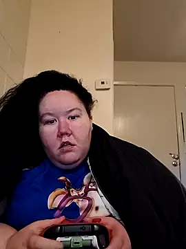 Snapshot of hisalphaqueen27 chatting on April 18, 2026, 12:47 am hisalphaqueen27 online show from April 18, 2026, 12:47 am