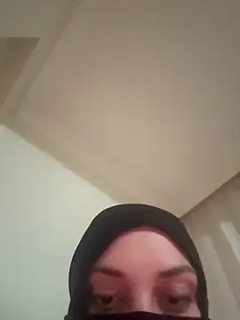 BeyazTenliDoggy online show from April 20, 2026, 10:33 pm