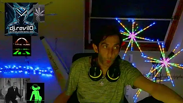 OllyFummler online show from April 17, 2026, 1:08 am