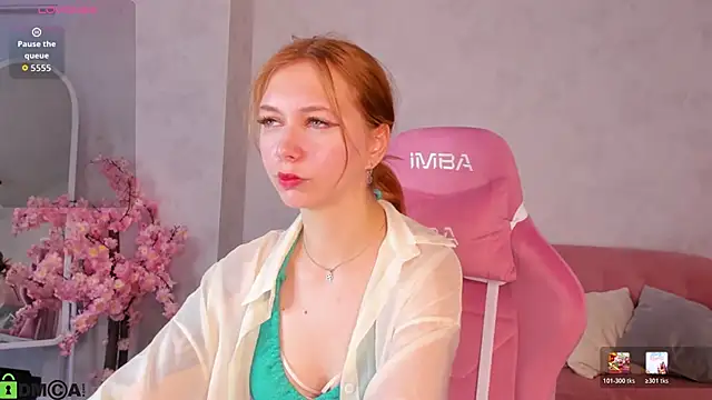 Snapshot of Sienna_Nyx chatting on June 15, 2026, 9:11 am Sienna Nyx online show from June 15, 2026, 9:11 am