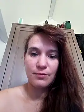 Snapshot of Maggie38 chatting on June 28, 2026, 12:22 pm Maggie38 online show from June 28, 2026, 12:22 pm