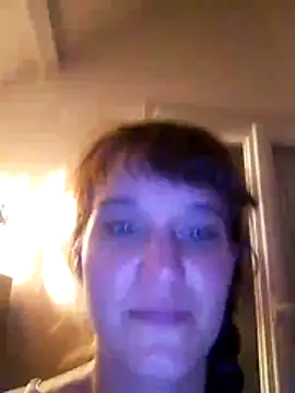 Snapshot of Maggie38 chatting on July 12, 2026, 11:29 pm Maggie38 online show from July 12, 2026, 11:29 pm
