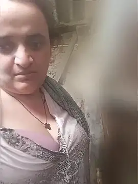 AnabelBexley online show from April 16, 2026, 8:26 am