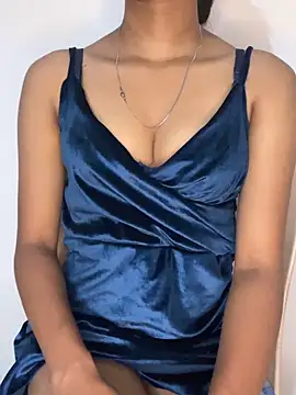 Snapshot of simran-cam chatting on April 8, 2026, 7:36 pm simran-cam online show from April 8, 2026, 7:36 pm