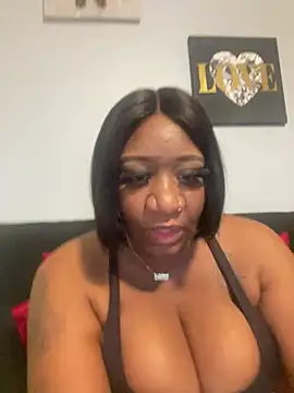 amberchill26 online show from June 14, 2026, 2:41 pm