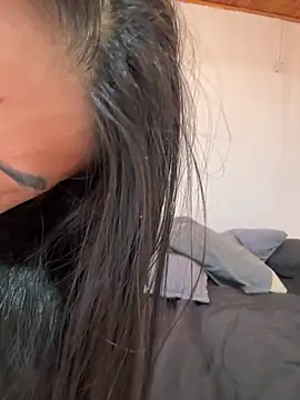 lunasex06 online show from June 18, 2026, 8:24 pm