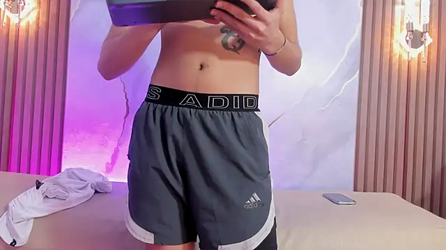 Snapshot of Ethanhot_os chatting on April 6, 2026, 9:05 pm Ethanhot os online show from April 6, 2026, 9:05 pm