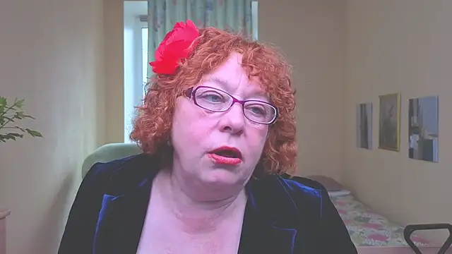 Snapshot of Fara_Flutte chatting on April 27, 2026, 8:12 am Fara Flutte online show from April 27, 2026, 8:12 am