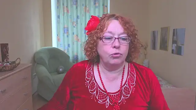 Snapshot of Fara_Flutte chatting on May 13, 2026, 5:16 am Fara Flutte online show from May 13, 2026, 5:16 am