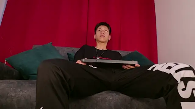 Snapshot of Samael_oa chatting on April 7, 2026, 7:25 pm Samael oa online show from April 7, 2026, 7:25 pm