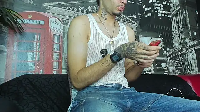 Snapshot of Daniel_huge22 chatting on June 19, 2026, 2:21 pm Daniel huge22 online show from June 19, 2026, 2:21 pm