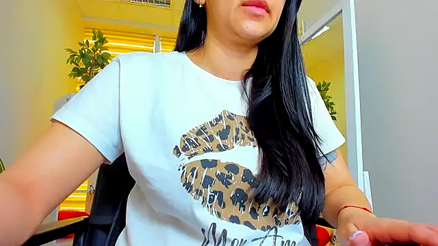 Snapshot of Tianniaa chatting on April 25, 2026, 9:23 am Tianniaa online show from April 25, 2026, 9:23 am