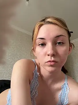 Snapshot of ririshka chatting on April 13, 2026, 10:21 am ririshka online show from April 13, 2026, 10:21 am