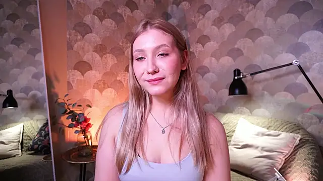 Emilicious online show from April 10, 2026, 5:56 am