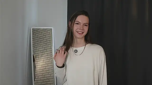 Snapshot of GaleAntrobus chatting on April 9, 2026, 6:19 am GaleAntrobus online show from April 9, 2026, 6:19 am