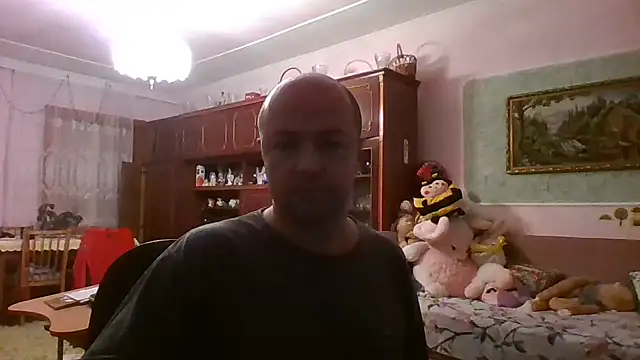 Snapshot of Luceriusbigass chatting on November 5, 2025, 6:30 pm Luceriusbigass online show from November 5, 2025, 6:30 pm