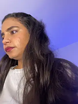Snapshot of holaRosa chatting on June 12, 2026, 9:46 pm holaRosa online show from June 12, 2026, 9:46 pm