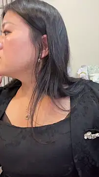 xiao1218 online show from April 17, 2026, 9:56 am