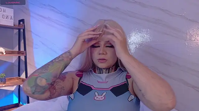 valkyrie claire  online show from June 2, 2026, 2:35 am