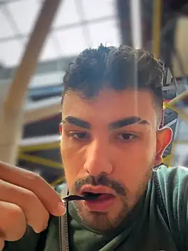 Big Snake77 online show from April 20, 2026, 8:43 pm