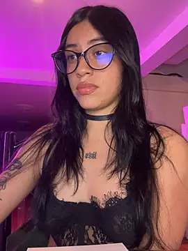Snapshot of Kattze_ chatting on July 10, 2026, 4:06 am Kattze online show from July 10, 2026, 4:06 am