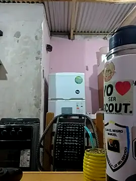 uriakela12 online show from April 28, 2026, 10:04 pm