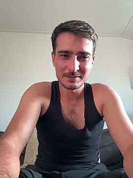 Serttssikici online show from July 25, 2026, 5:54 pm
