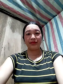 Snapshot of vanlucky2 chatting on June 3, 2026, 10:18 am vanlucky2 online show from June 3, 2026, 10:18 am