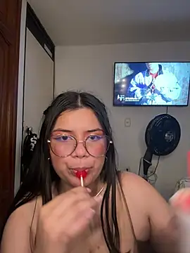 foxy gigi online show from April 14, 2026, 6:41 am