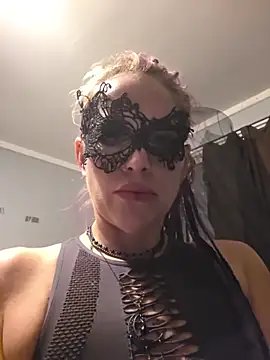 MistressSolena online show from June 19, 2026, 5:12 am