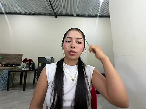 sophi2007 online show from April 18, 2026, 12:14 am