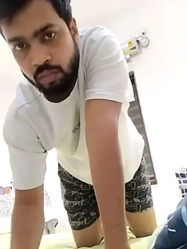 hornydaddy 21 online show from April 16, 2026, 6:52 pm