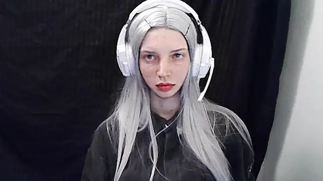 Snapshot of Crimson_Lady chatting on May 29, 2026, 6:50 pm Crimson Lady online show from May 29, 2026, 6:50 pm