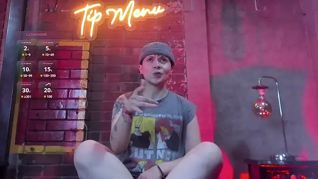 MissaelRossi online show from April 11, 2026, 7:40 pm